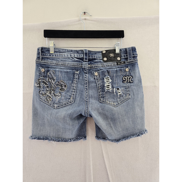 Miss Me Embellished Med Wash Denim Shorts. JE5868EH Easy Shorts. Ladies Size 31 - Picture 13 of 13